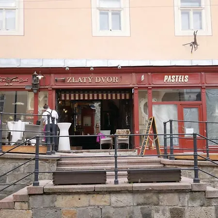 Carovny Apartman *